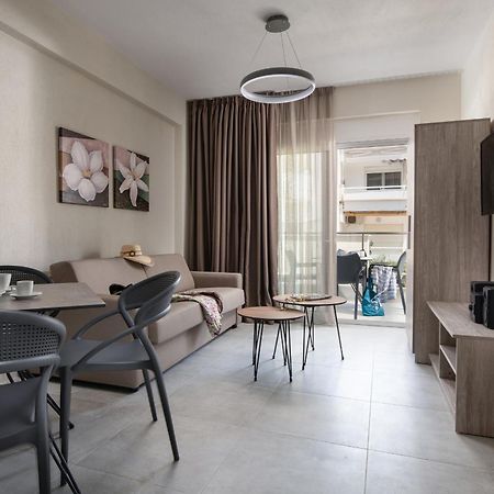 Crist Luxury Apartments Nea Poteidaia Exterior photo