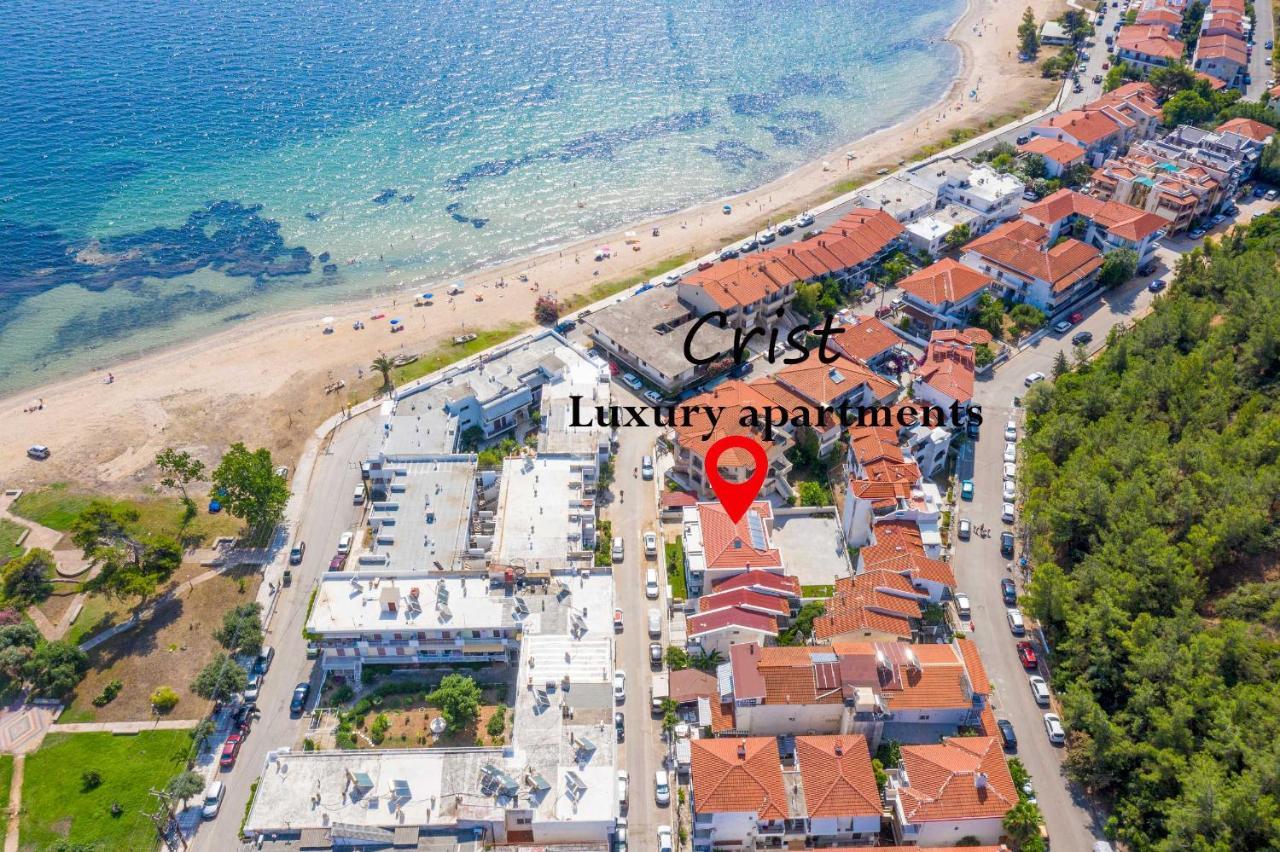 Crist Luxury Apartments Nea Poteidaia Exterior photo