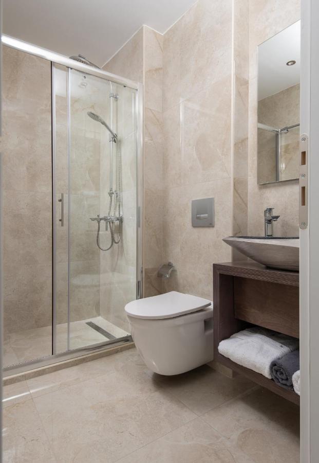 Crist Luxury Apartments Nea Poteidaia Exterior photo